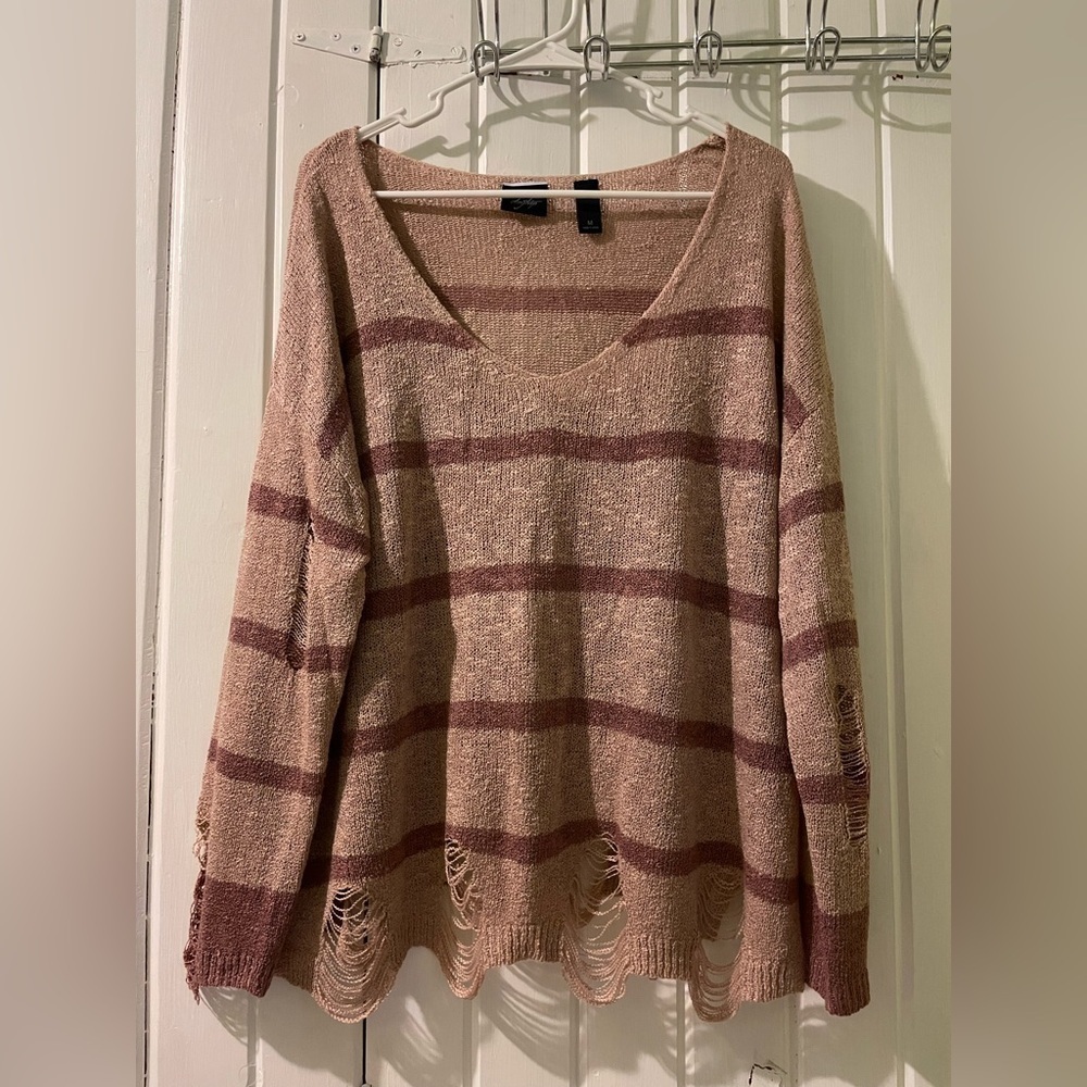 Daytrip striped distressed lightweight sweater-medium NWOT
